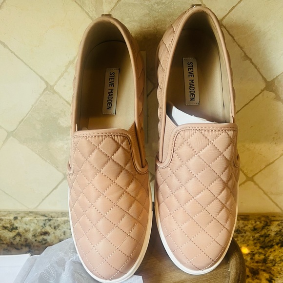 Brand New Steve Madden ECENTRCQ BLUSH. - Picture 2 of 7